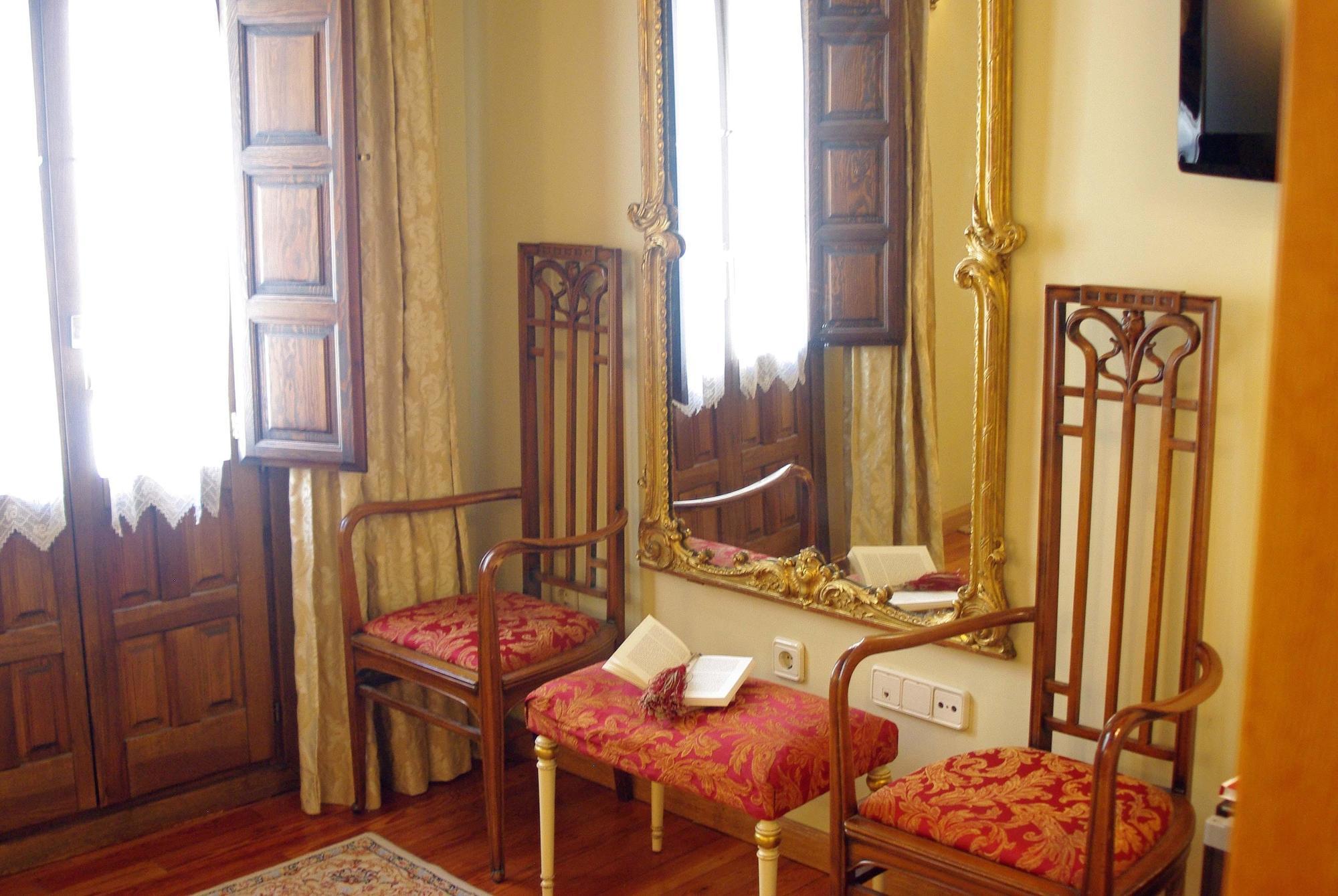 Hotel Alcazar Segovia Pokoj fotografie
